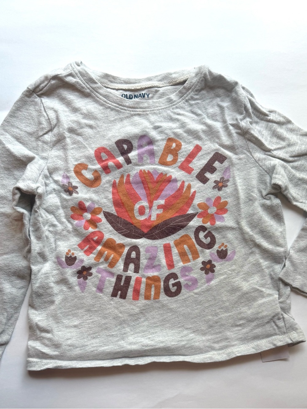 Old Navy Girls' Capable of Amazing Things Long-Sleeve Tee - Light Gray